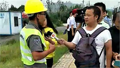 株洲市副市長、市公安局局長李曉葵視查工地現(xiàn)場
